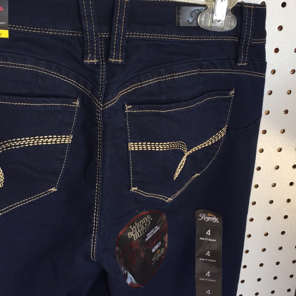 Jeans - Picture 4 of 4